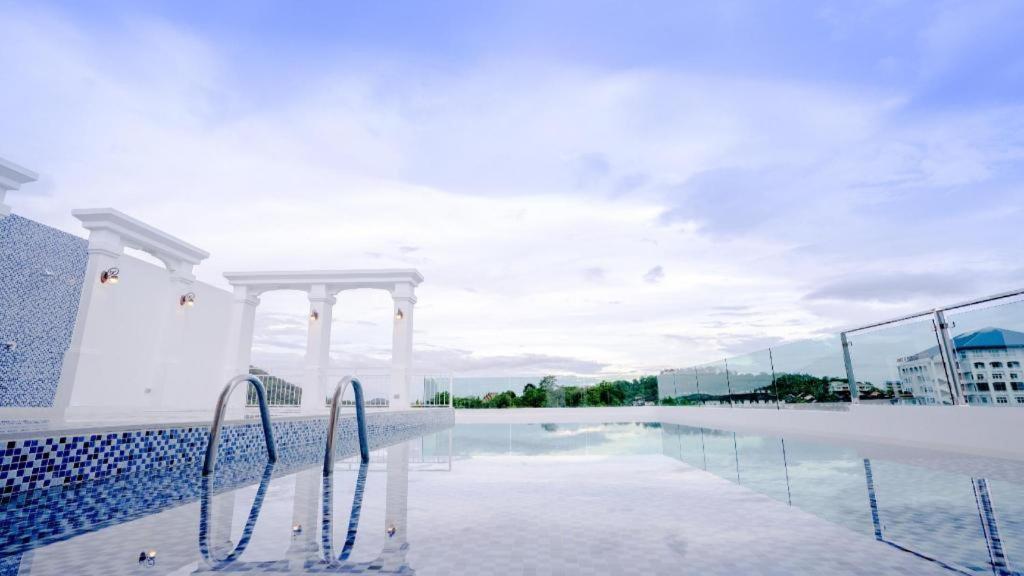 B2 Phuket Premier Hotel Patong Kültér fotó